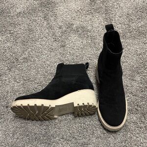 Dolce Vita Haddie Chelsea Black Suede Boots